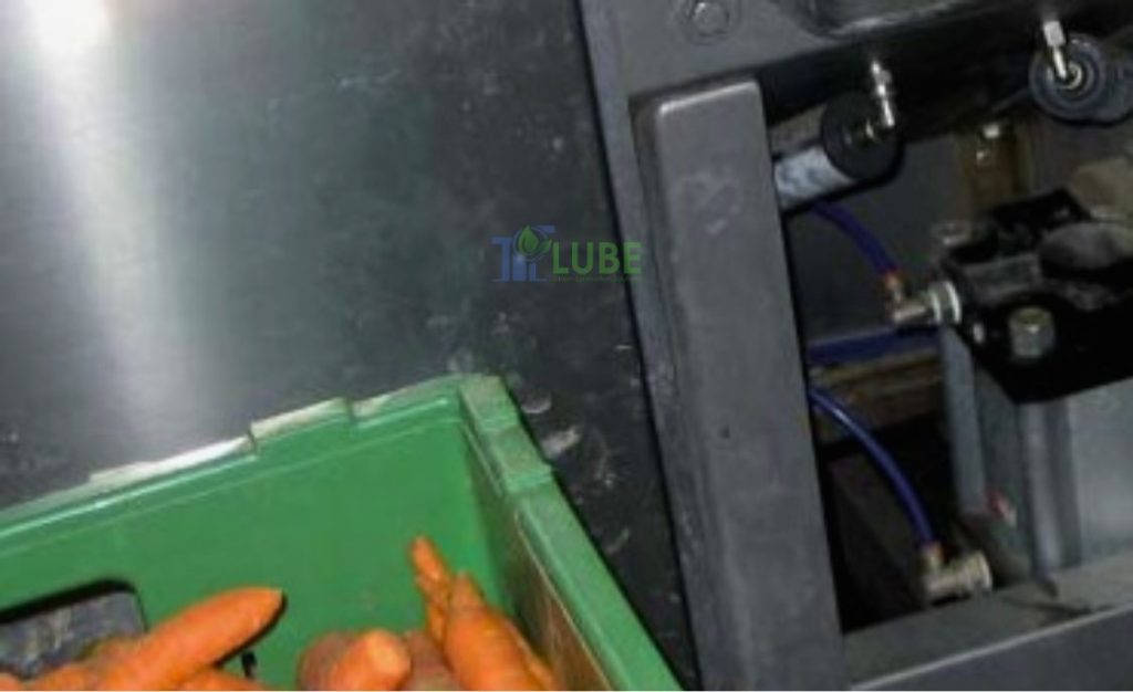 Bôi Trơn Gối Đỡ Máy Rửa Rau Củ - Giảm 30% Nhân Công